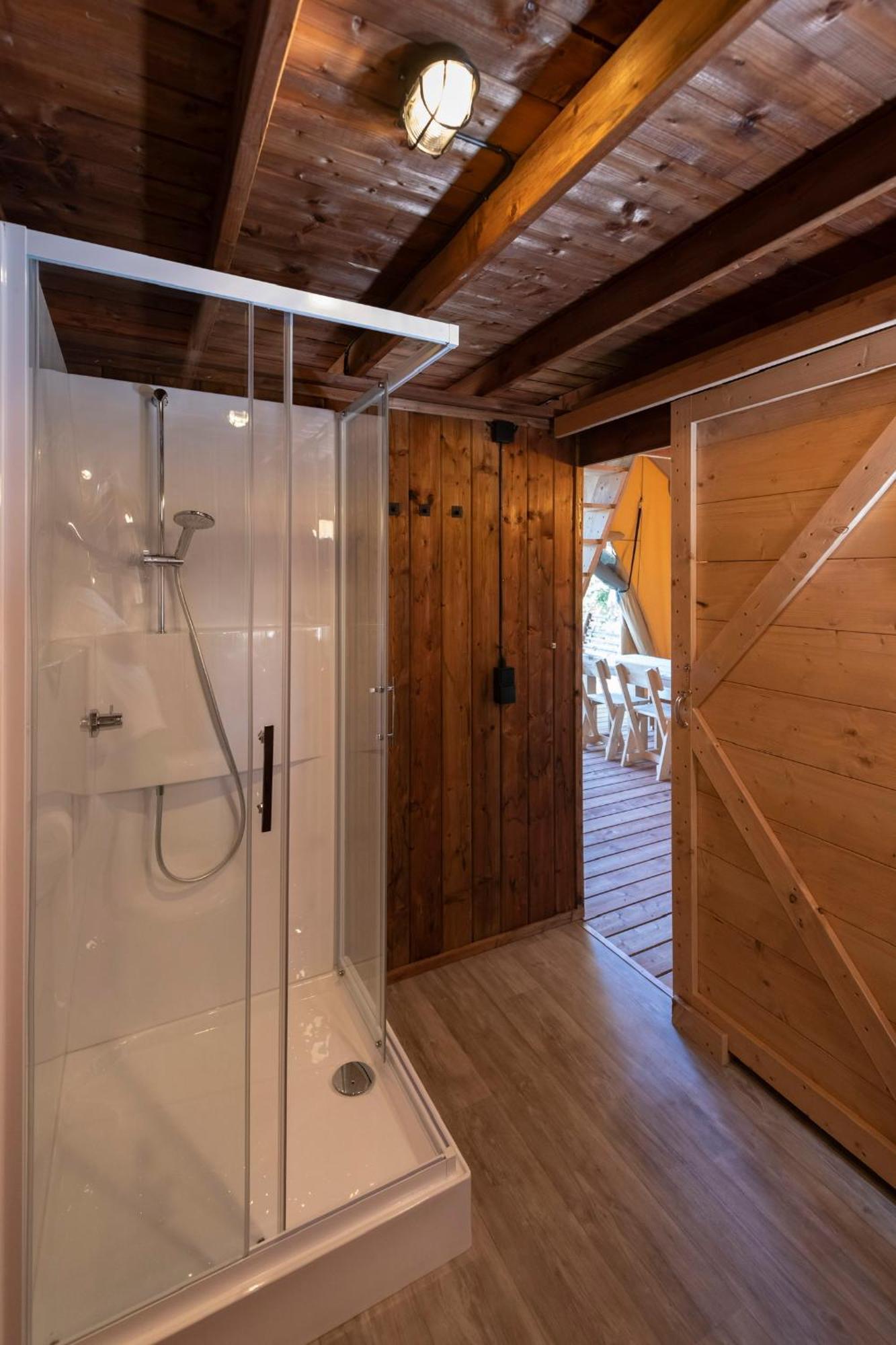 Ferienpark Terrassencamping Sued-See Walchsee Rom bilde